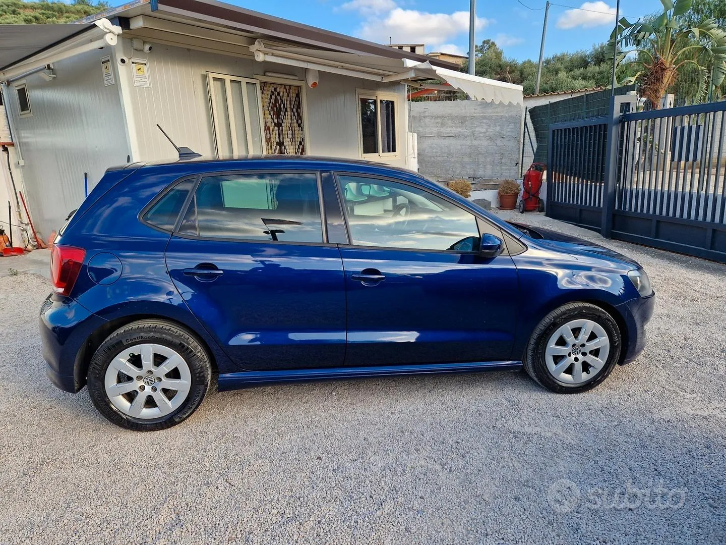 Volkswagen Polo 2011 photo 4