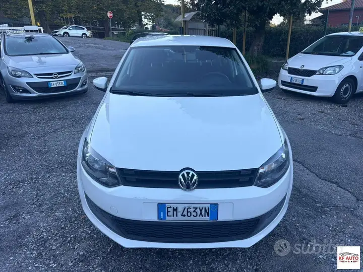 Volkswagen Polo 2012 photo 2