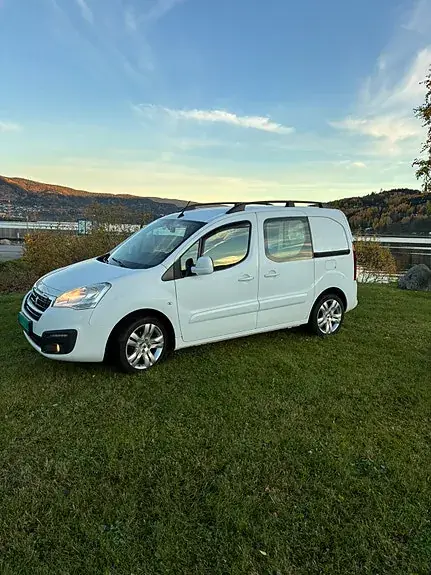 Peugeot Partner 2015 photo 2