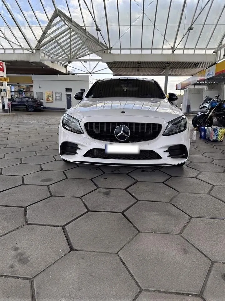 Mercedes-Benz Amg C43