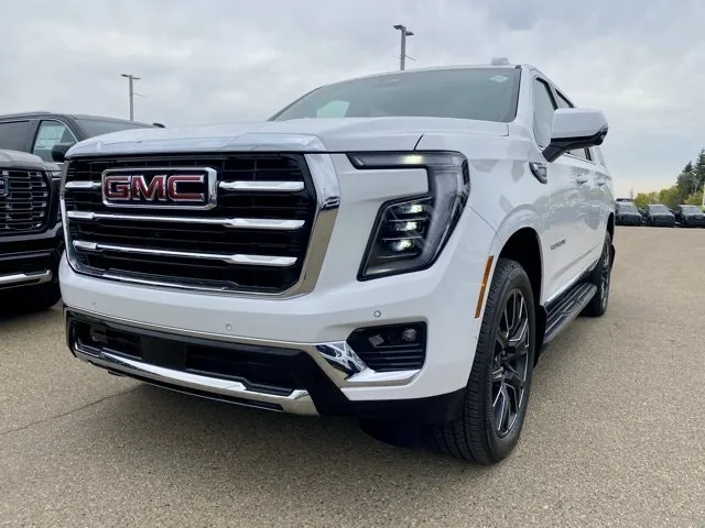 GMC Yukon Xl 2026 photo 2