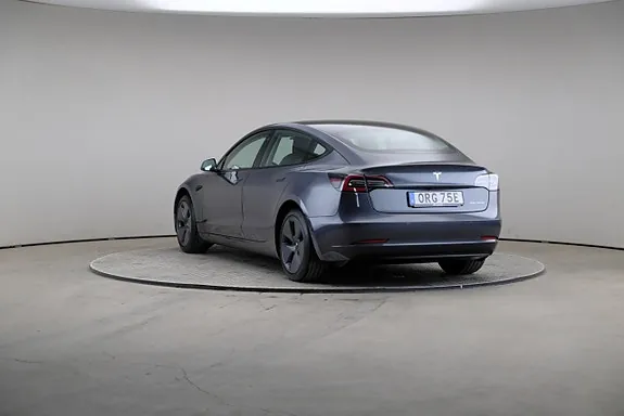 Tesla Model 3 2021 photo 2
