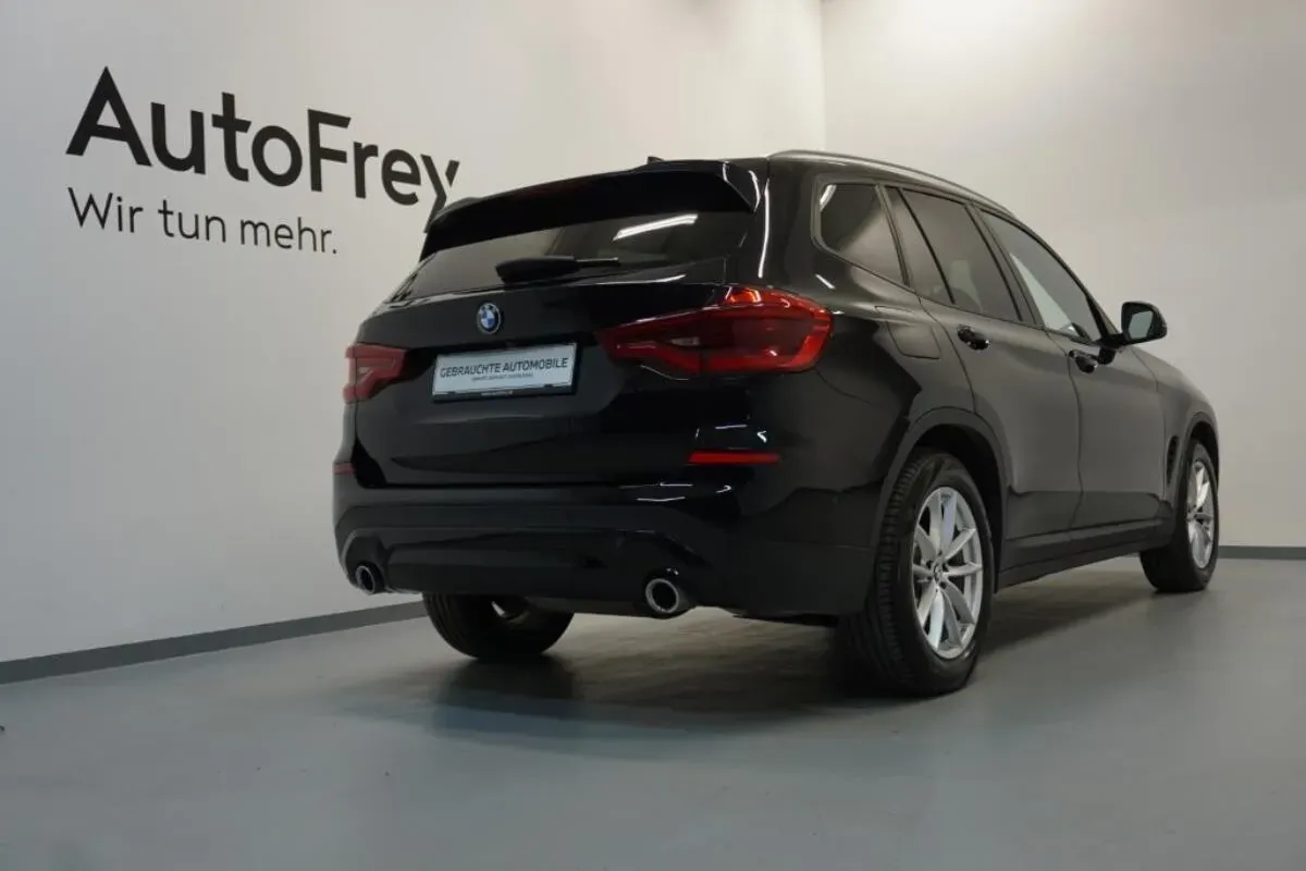 BMW X3 2021 photo 2
