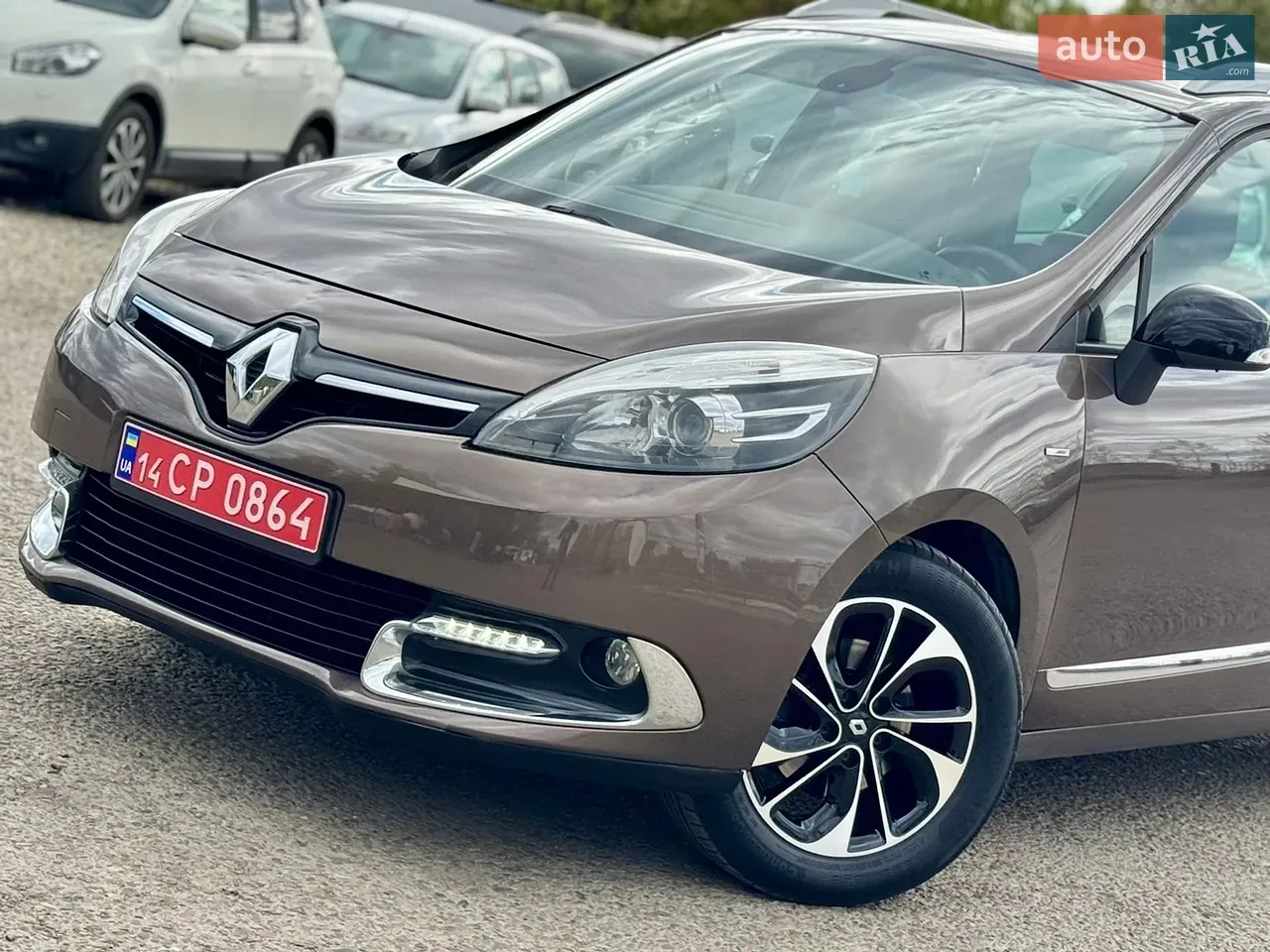 Renault Grand Scenic 2014 photo 4