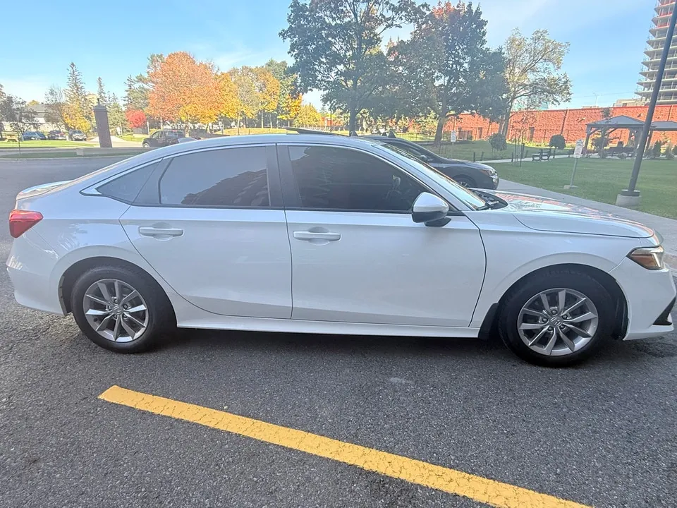Honda Civic 2022 photo 3