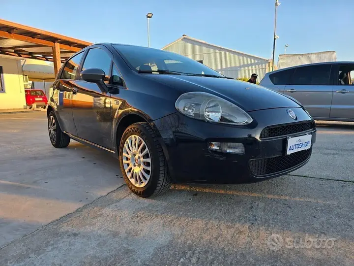 Fiat Punto 2015 photo 3