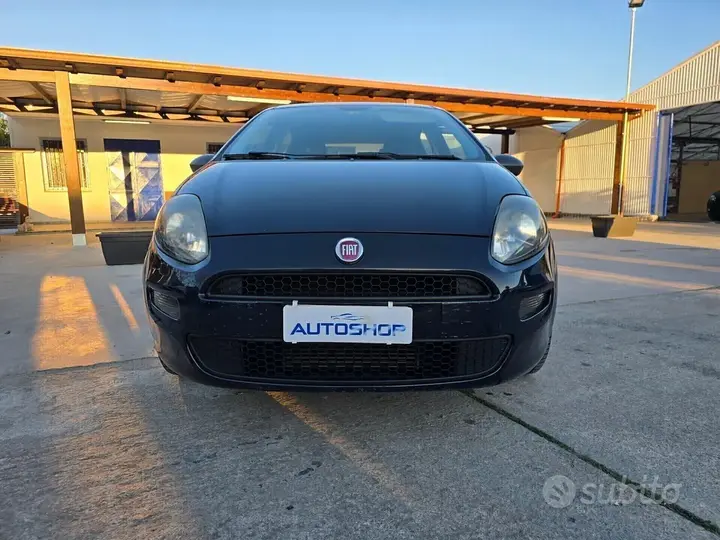 Fiat Punto 2015 photo 2