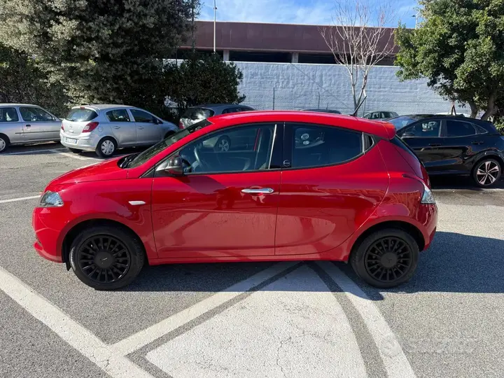 Lancia Ypsilon 2021 photo 4