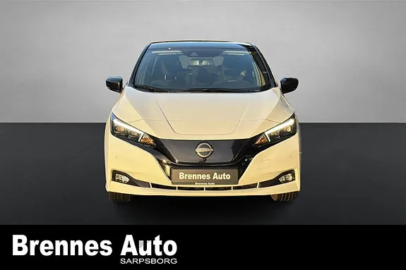 Nissan Leaf 2023 photo 2