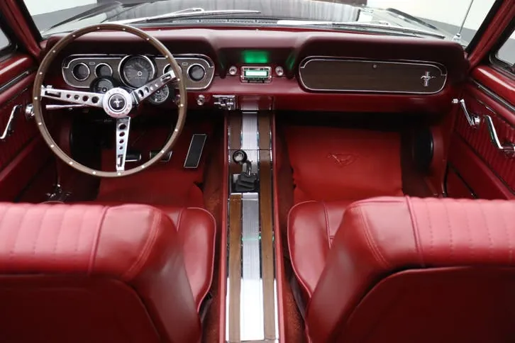 Ford Mustang 1966 photo 2