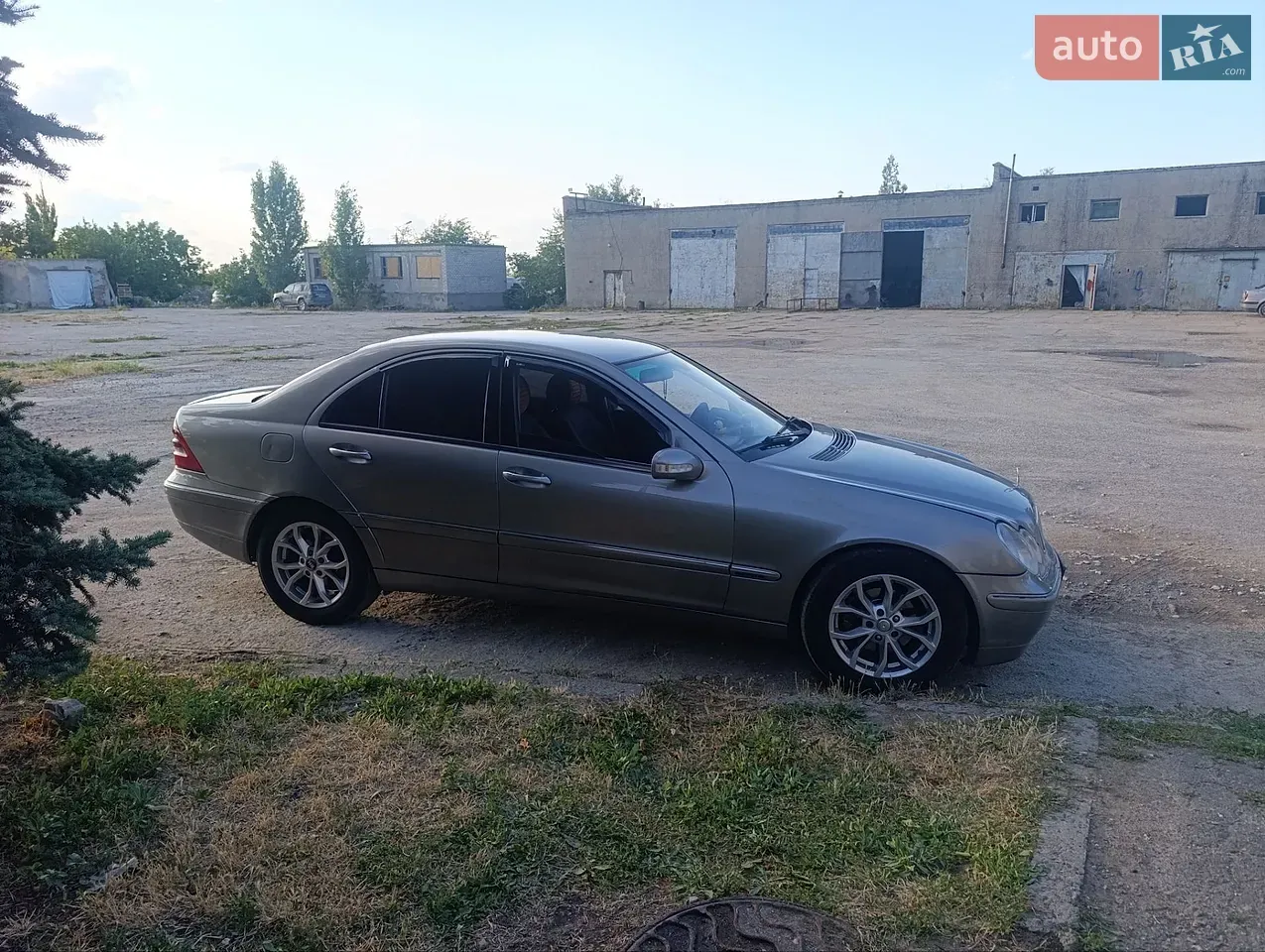 Mercedes-Benz C-Class 2003 photo 3