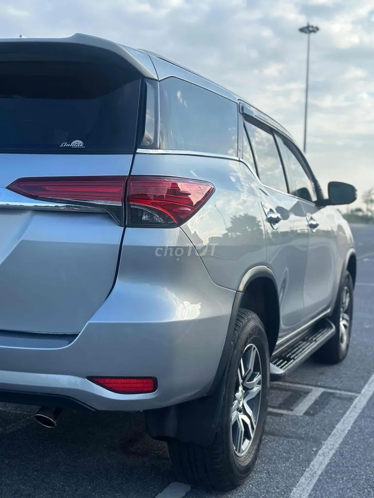 Toyota Fortuner 2018 photo 5