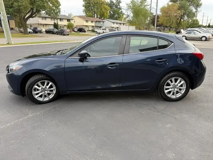 Mazda Mazda3 2015 photo 4