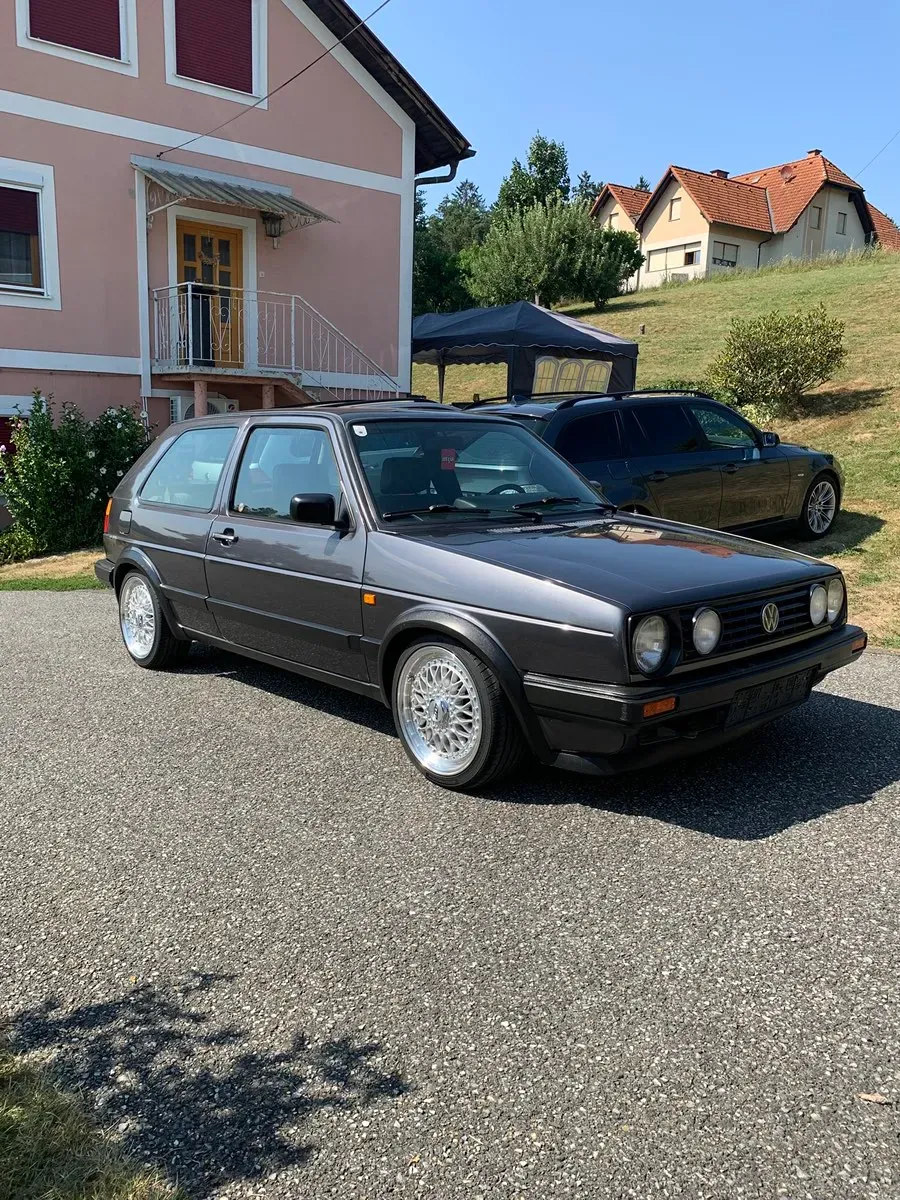Volkswagen Golf 1991 photo 2