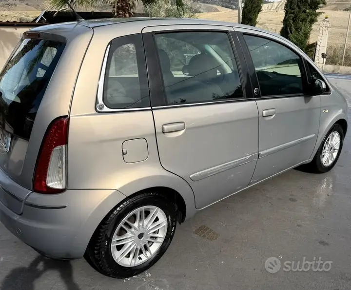 Lancia Musa 2009 photo 5