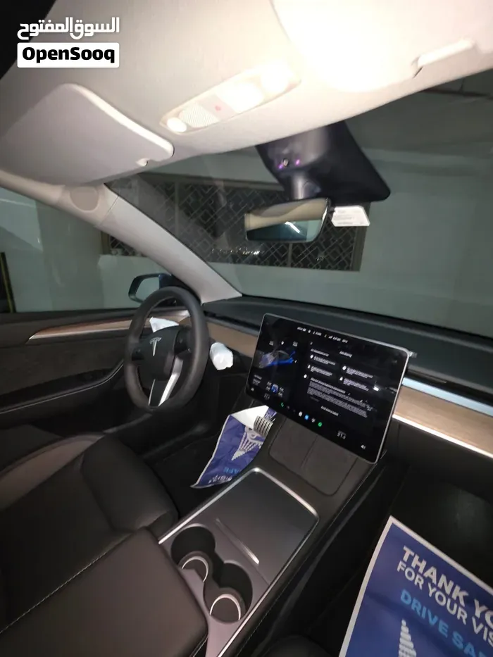 Tesla Model Y 2023 photo 4