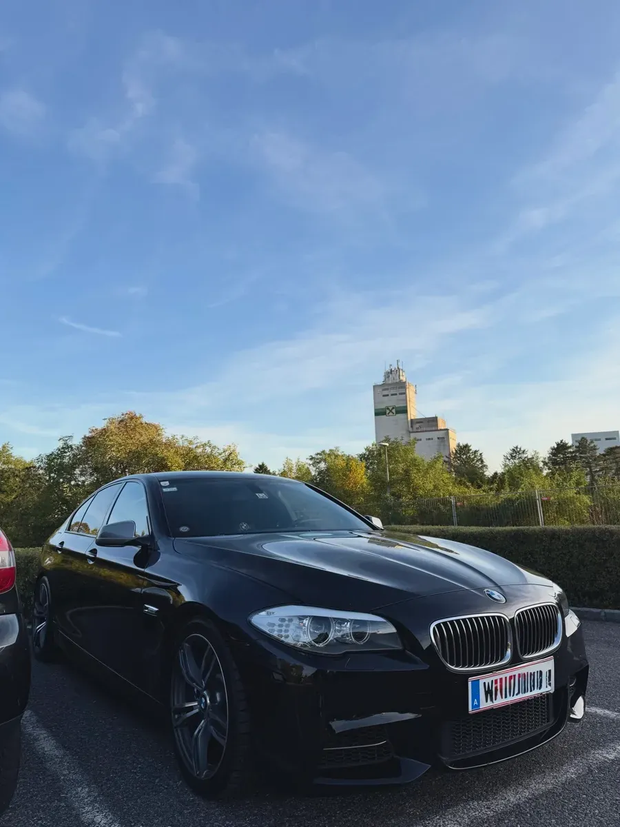 BMW 5 Series 2013 photo 2