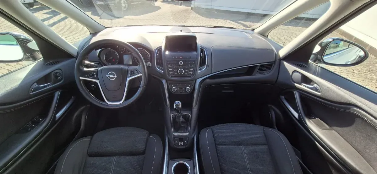 Opel Zafira Tourer 2013 photo 3