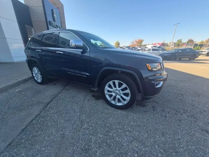Jeep Grand Cherokee 2017 photo 3