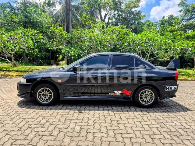 Mitsubishi Lancer 2000 photo 5