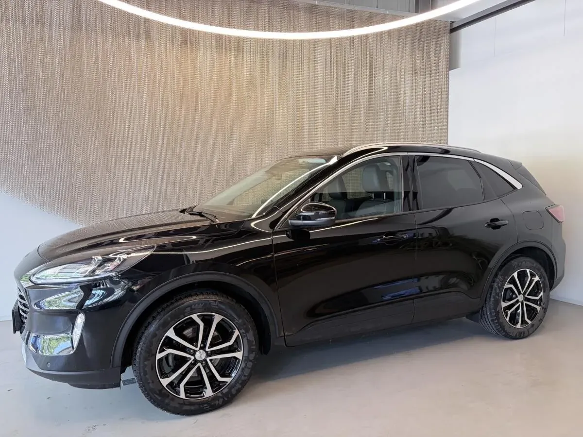 Ford Kuga 2022 photo 3