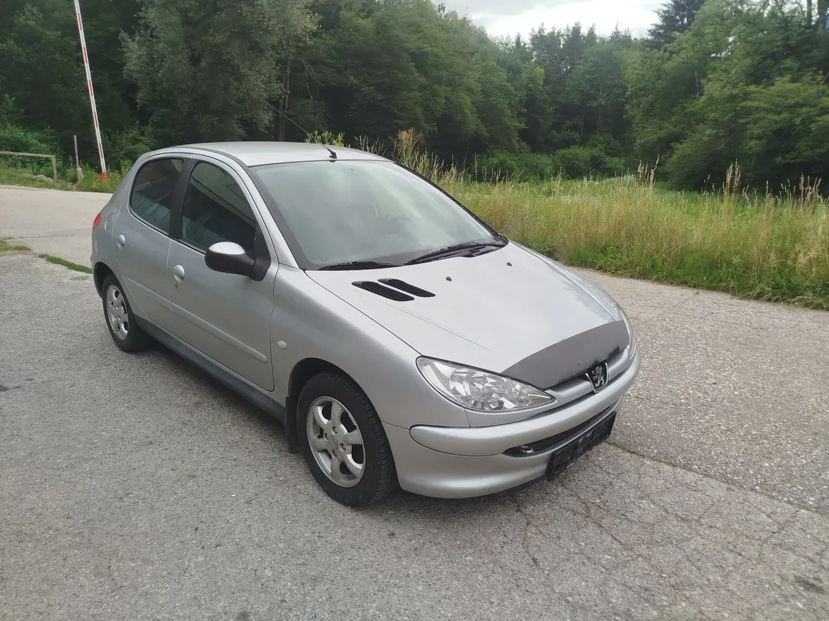 Peugeot 206