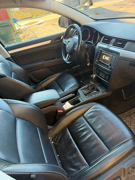 Skoda Superb 2014 photo 5