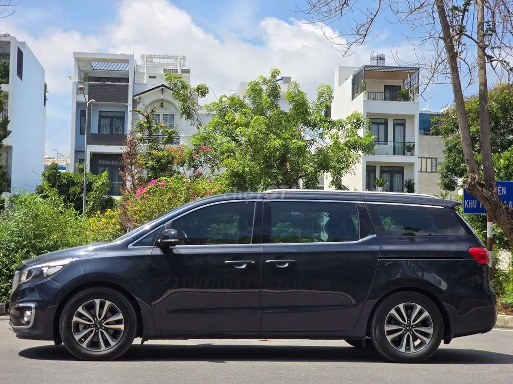 Kia Sedona 2018 photo 4