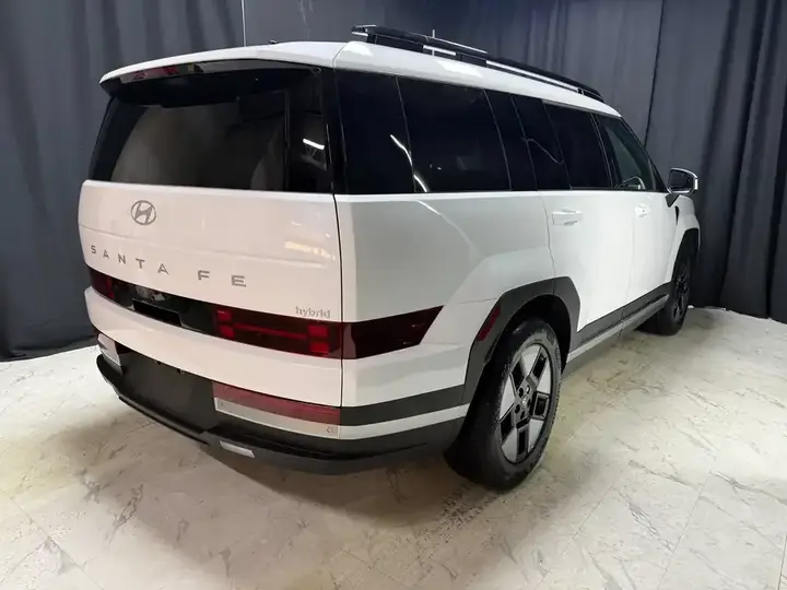 Hyundai Santa Fe 2026 photo 4