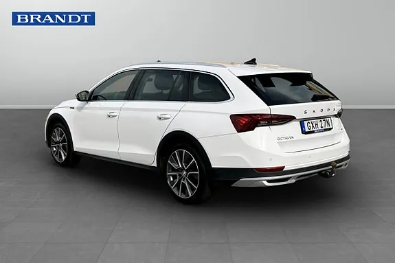 Skoda Octavia Scout 2023 photo 2