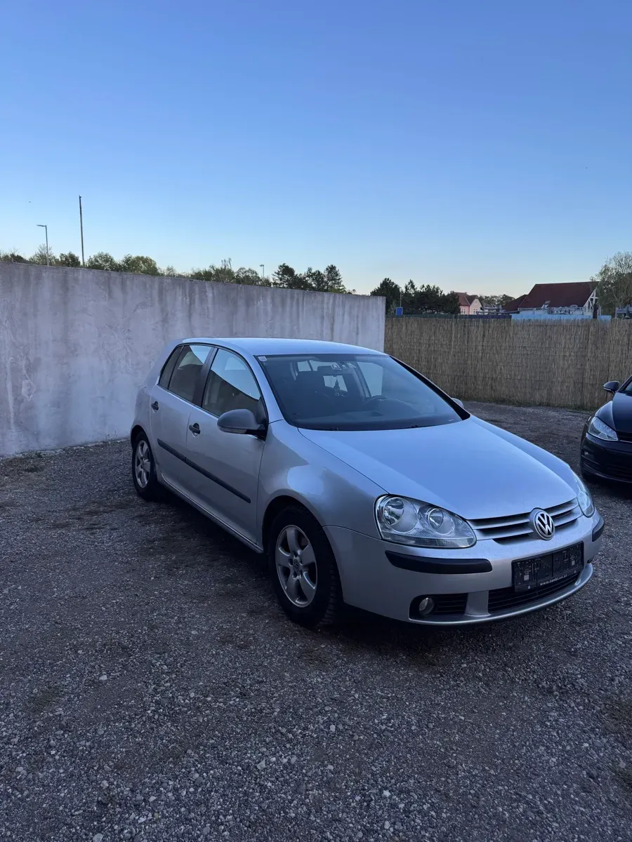 Volkswagen Golf 2005 photo 3