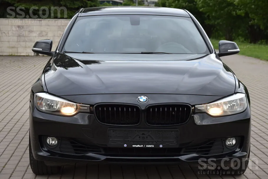 BMW 320 2012 photo 5