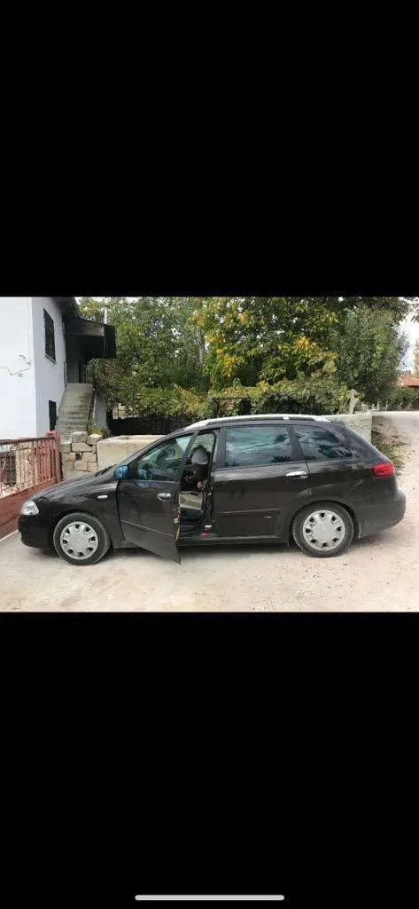 Fiat Croma 2006 photo 2