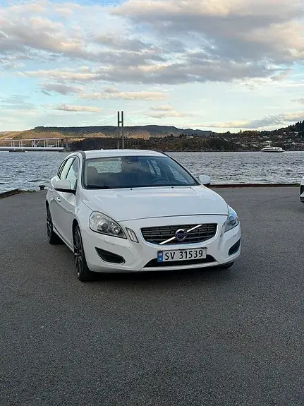 Volvo V60 2013 photo 3