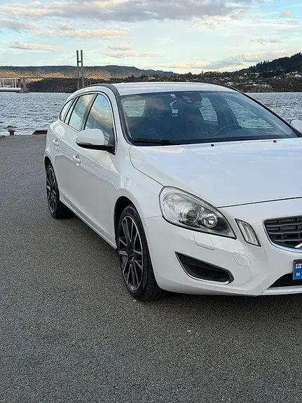 Volvo V60 2013 photo 4