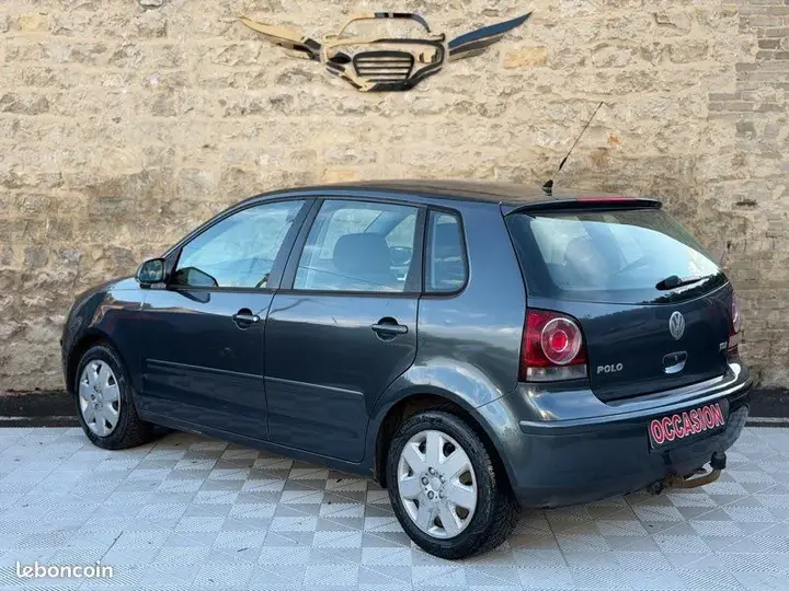 Volkswagen Polo 2006 photo 2