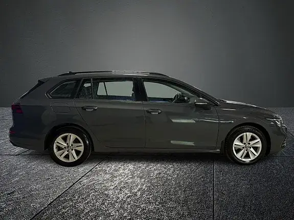 Volkswagen Golf I 2022 photo 3