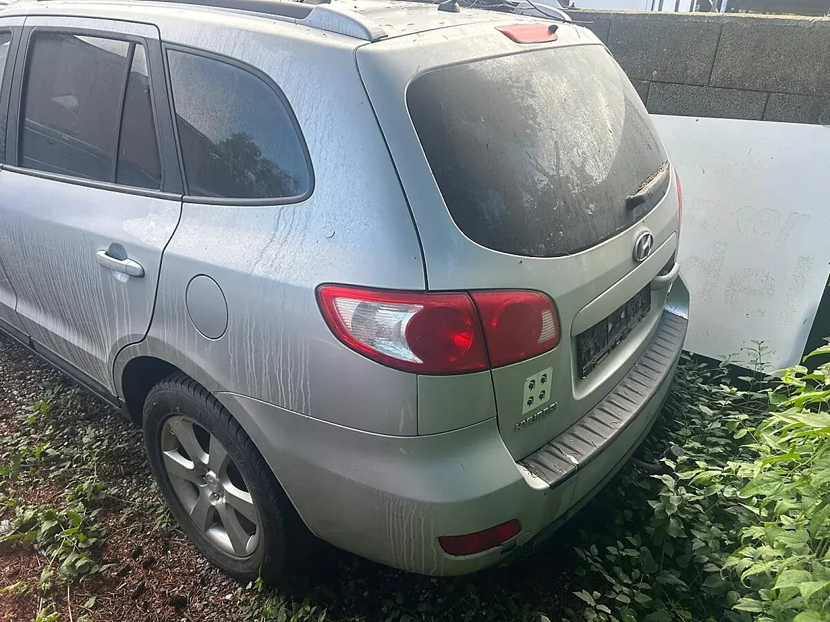 Hyundai Santa Fe 2009 photo 3
