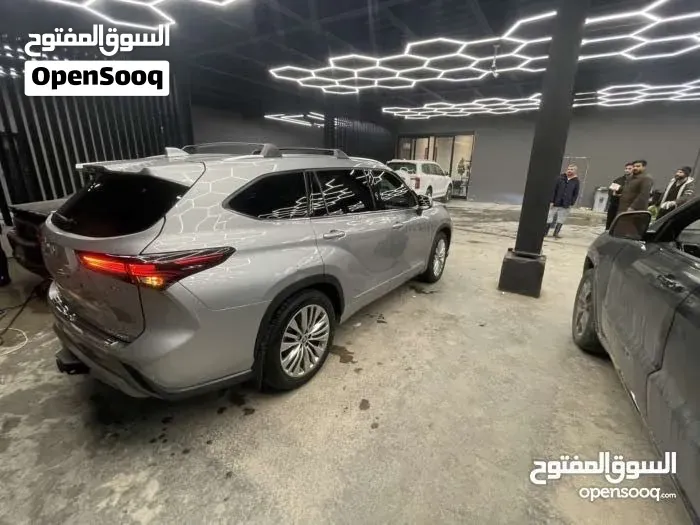 Toyota Highlander 2025 photo 3