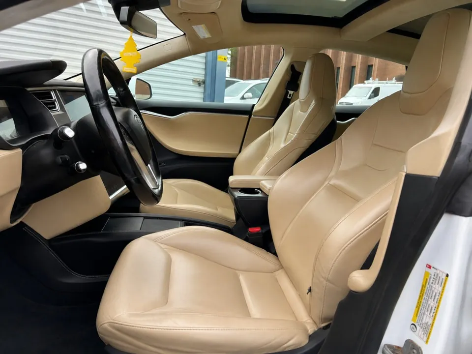 Tesla Model S 2015 photo 3