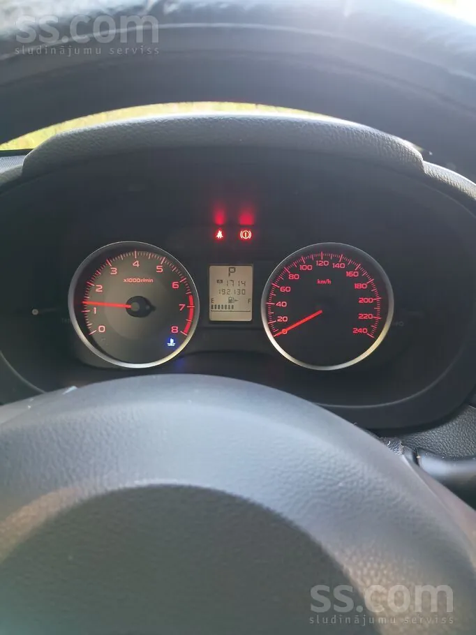 Subaru Xv 2012 photo 4