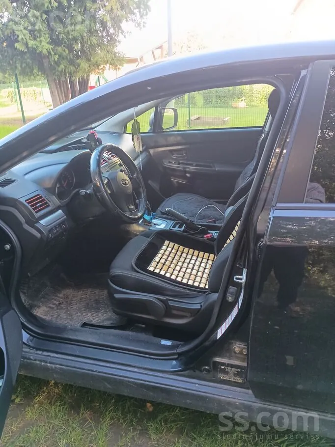 Subaru Xv 2012 photo 3