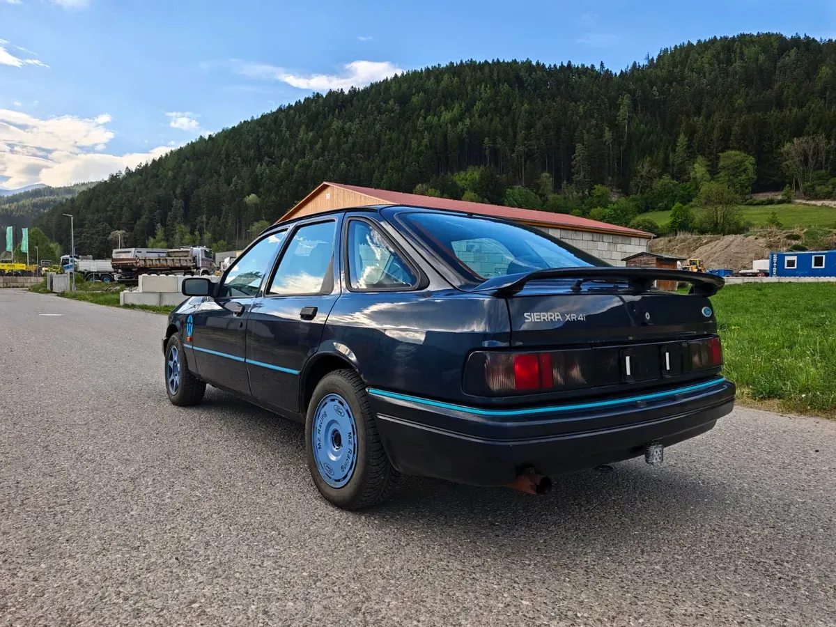 Ford Sierra 1991 photo 3