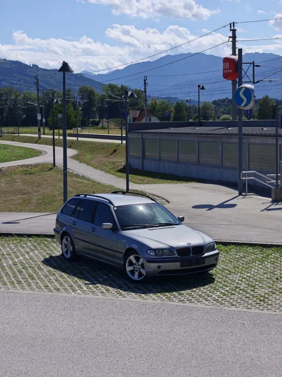 BMW 3 Series 2003 photo 3