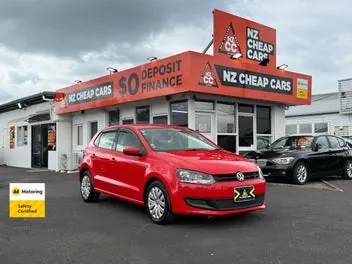Volkswagen Polo 2012 photo 2