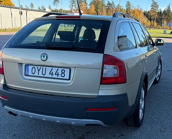 Skoda Octavia Scout 2012 photo 4