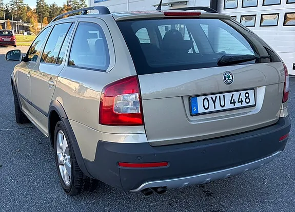 Skoda Octavia Scout 2012 photo 5