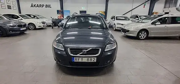 Volvo V50 2010 photo 2