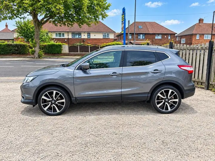 Nissan Qashqai 2014 photo 3