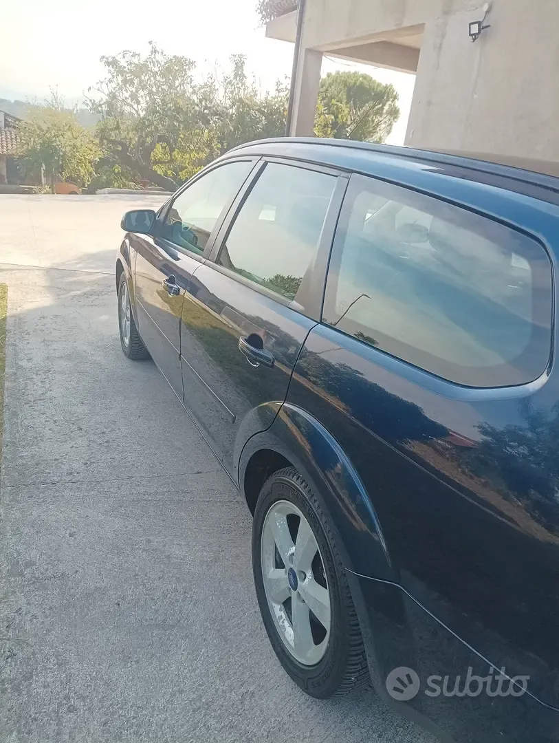 Ford Focus 2006 photo 3